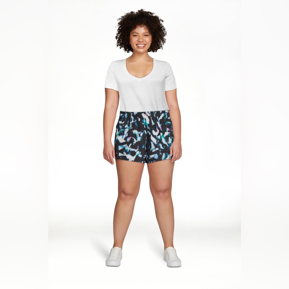 Women’s Core Running Shorts. Color: In Motion - Picture 6 of 6